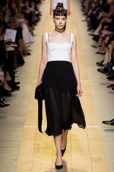 Look 20